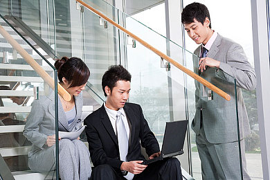 日本少妇    作用｜日本少妇家庭生活多面手：情感支柱、生活管家、教育导师，她们如何平衡多重角色？-3