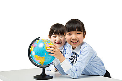 黄色软件app大全免费下载oppo｜揭露暗网，守护隐私：免费下载APP背后的危机与应对-1