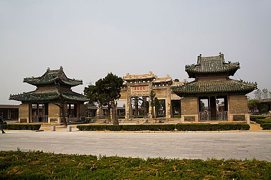 一个好妈妈2字头强华驿金｜逆境绽放：智慧母爱扭转家庭命运-4