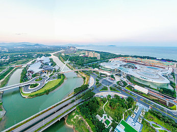 孙尚香蹲下给刘禅辅导功课｜三国温馨瞬间：孙尚香蹲下辅导刘禅，传承教育情深-3