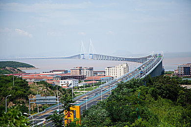 6月电子厂全景沟厕｜透视效率之门：全景沟厕引领电子制造革新之旅-4