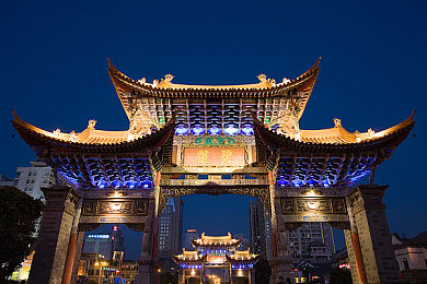 五月天婷婷激情网｜网络直播新篇章：五月天婷婷激情网激荡行业未来-2
