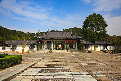 花季黄｜青春校园手游“花季黄”：唤醒青春记忆，打造浪漫校园冒险之旅-3